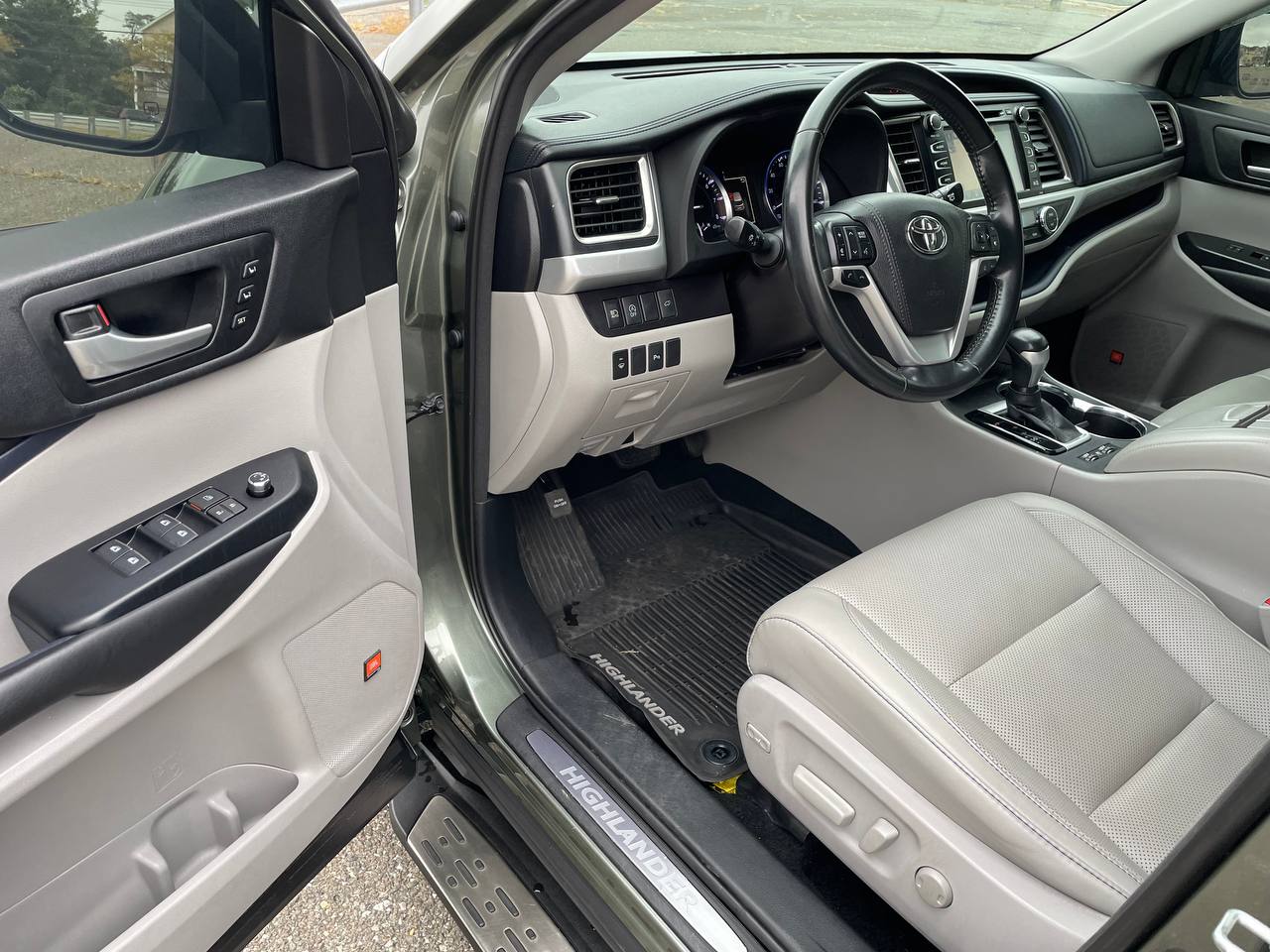 Used - Toyota Highlander Limited AWD SUV for sale in Staten Island NY