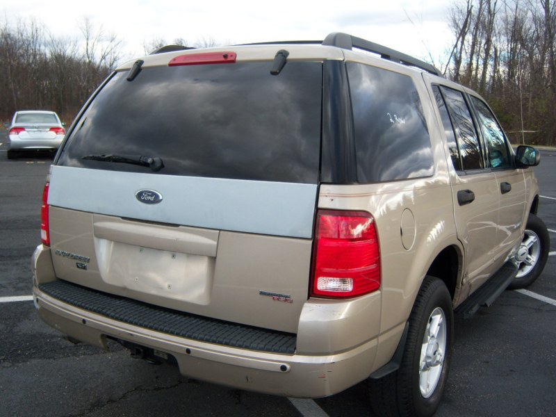 CheapUsedCars4Sale.com Offers Used Car For Sale - 2005 Ford Explorer ...