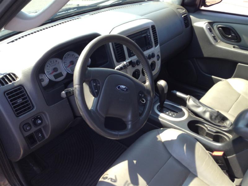 2005 Ford Escape Sport Utility 4WD for sale in Brooklyn, NY