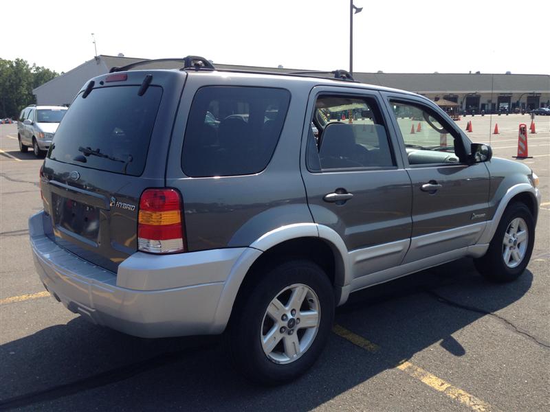 2005 Ford Escape Sport Utility 4WD for sale in Brooklyn, NY