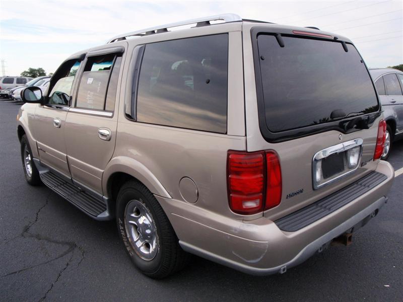 2002 Lincoln Navigator Sport Utility 4WD for sale in Brooklyn, NY