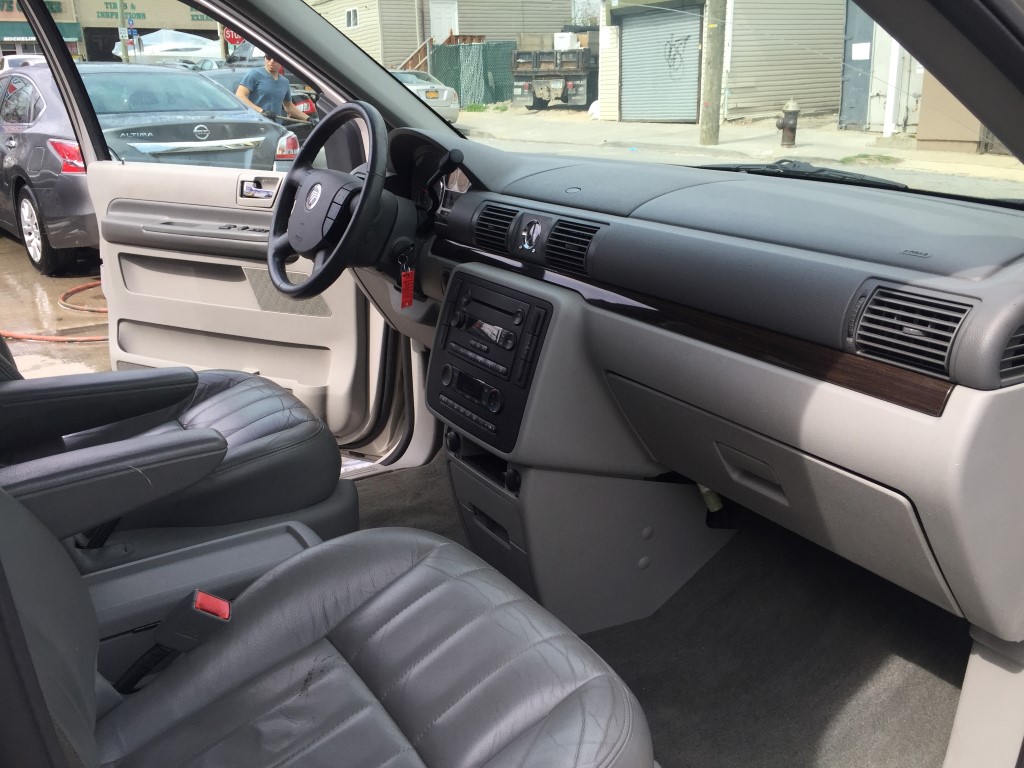 Used - Mercury Monterey Minivan for sale in Staten Island NY