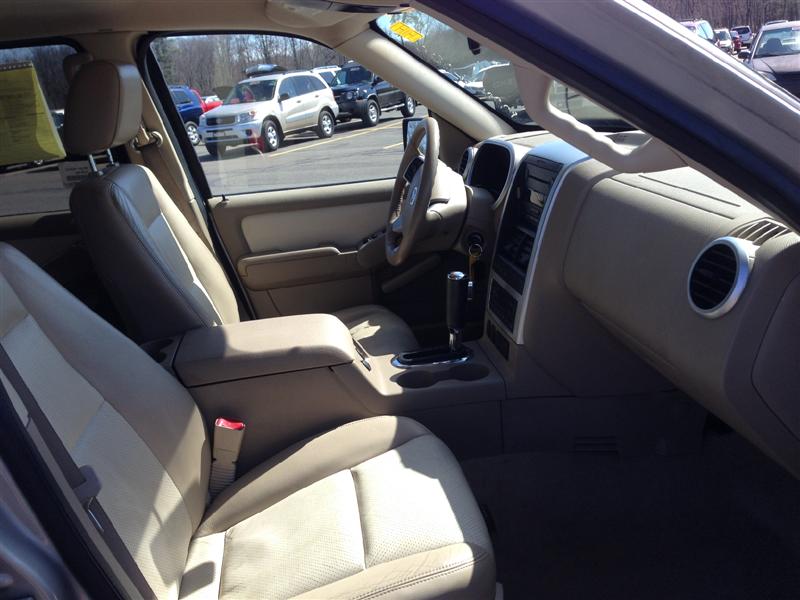 2007 Mercury Mountaineer Sport Utility AWD 3rd Row for sale in Brooklyn, NY