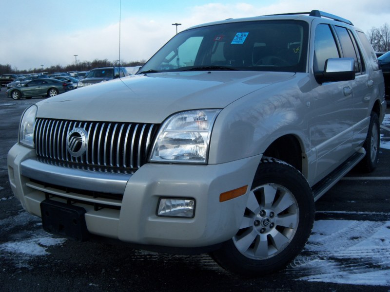 Used - Mercury Mountaineer Sport Utility  for sale in Staten Island NY