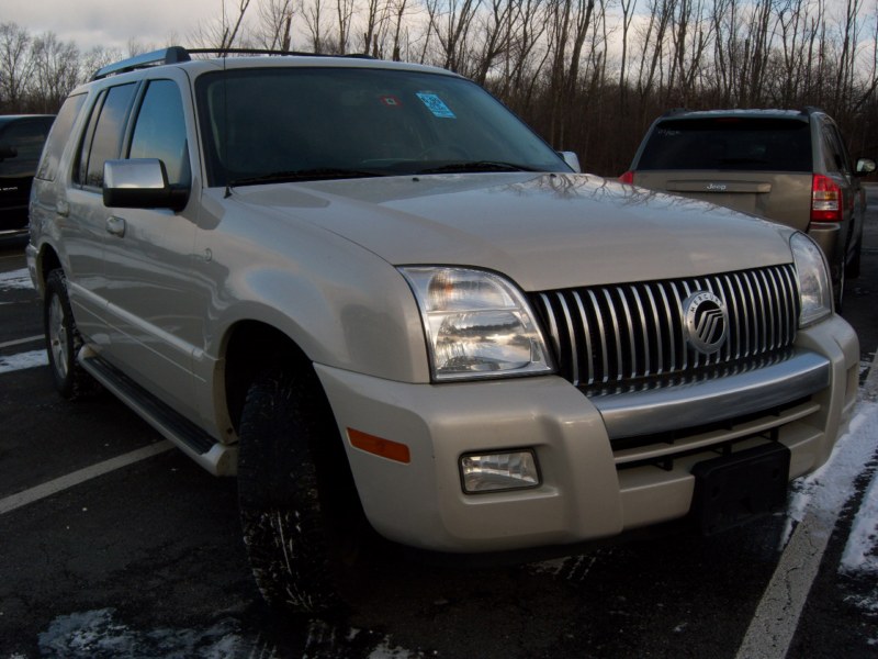 Used - Mercury Mountaineer Sport Utility  for sale in Staten Island NY