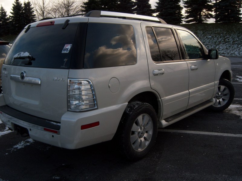 Used - Mercury Mountaineer Sport Utility  for sale in Staten Island NY