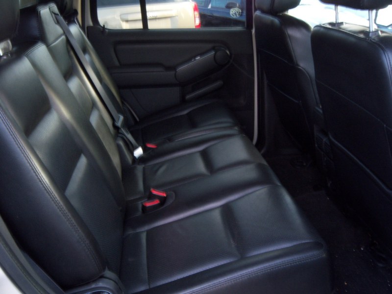 Used - Mercury Mountaineer Sport Utility  for sale in Staten Island NY