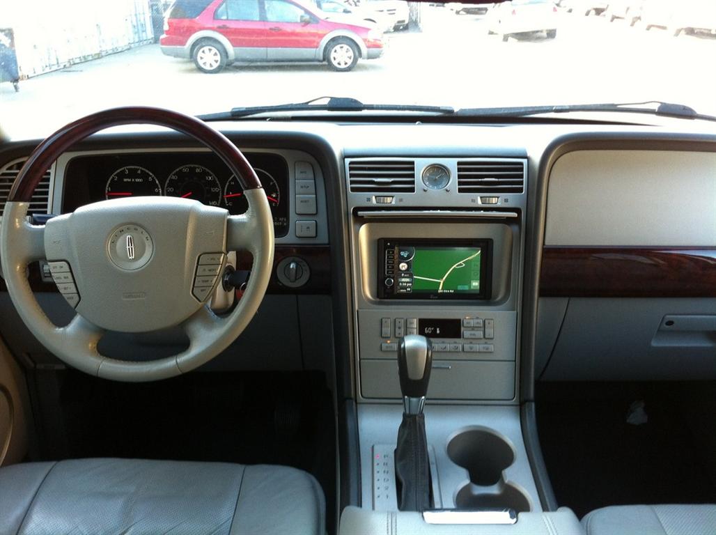 2004 Lincoln Navigator Sport Utility for sale in Brooklyn, NY