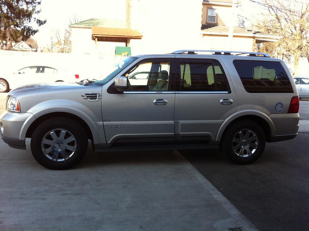 2004 Lincoln Navigator Sport Utility for sale in Brooklyn, NY